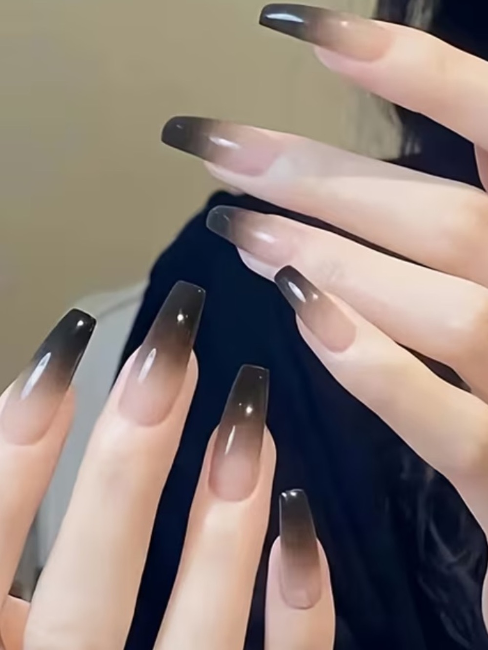 Gradient Black Ombre Press-On Nails - Elegant Black Fade